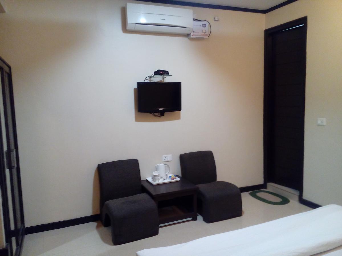 Wind Cross Hotel Kalka Bagian luar foto